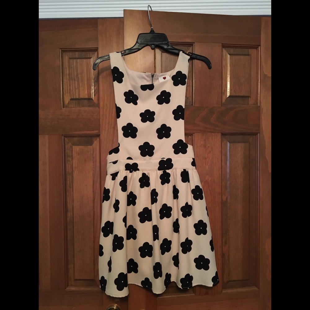 one clothing brand dress